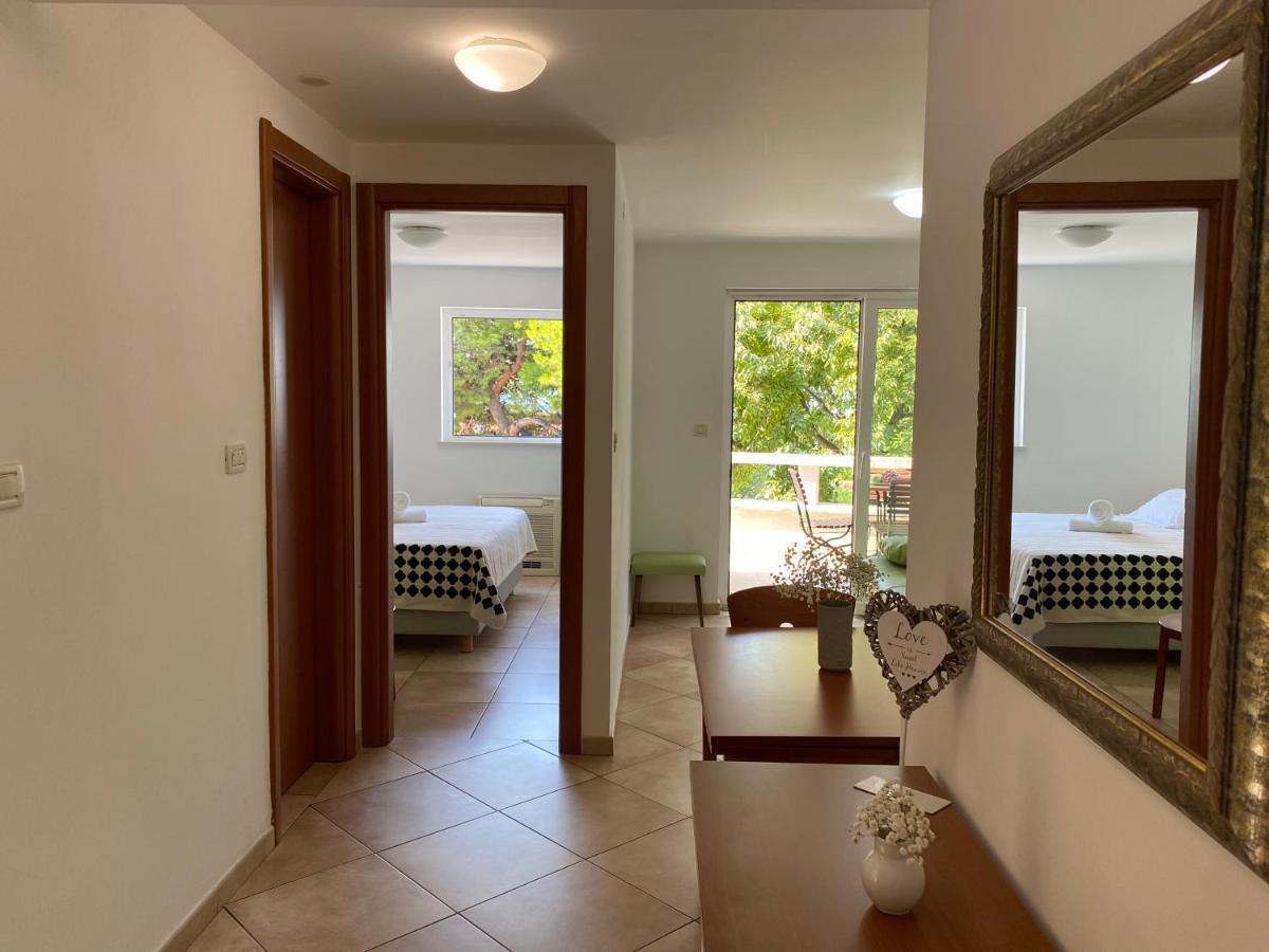 Apartments Villa Medic Брела Экстерьер фото